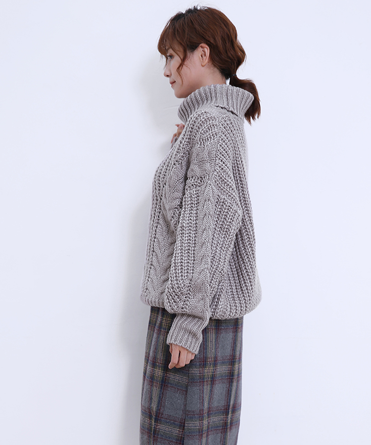 セール30%OFF】ドゥー ベル Doux Belle オフタートルネックゆる