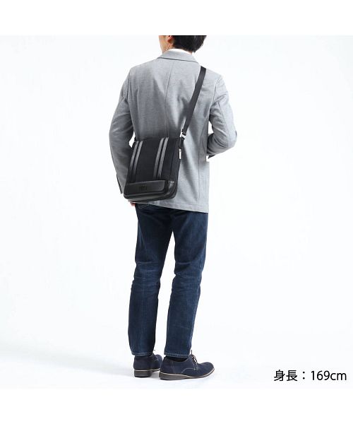 日本正規品】 ゼロハリバートン ショルダーバッグ ZERO HALLIBURTON