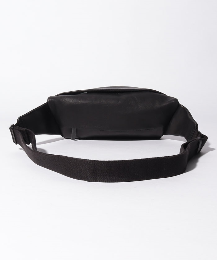 Leather small waist bag 'demi cercle' 19(503727494) | パトリック ...