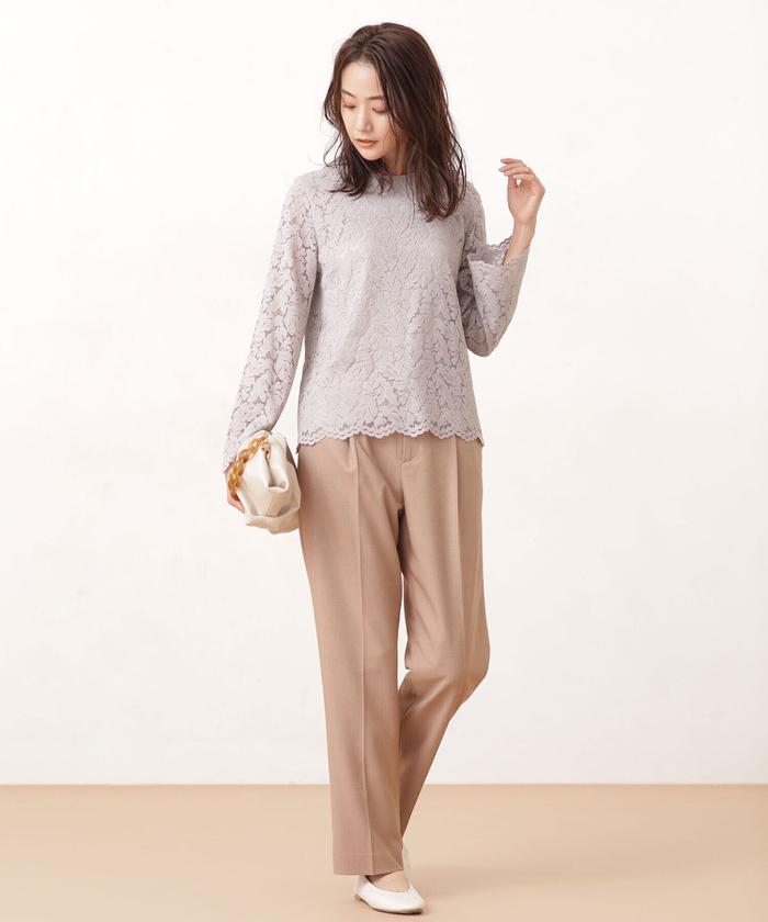 セール 50%OFF】リーフレースバックボタンブラウス