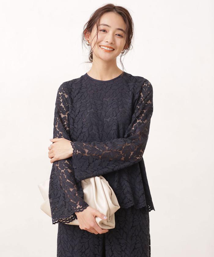 セール 50%OFF】リーフレースバックボタンブラウス セール 50%OFF】リーフレースバックボタンブラウス