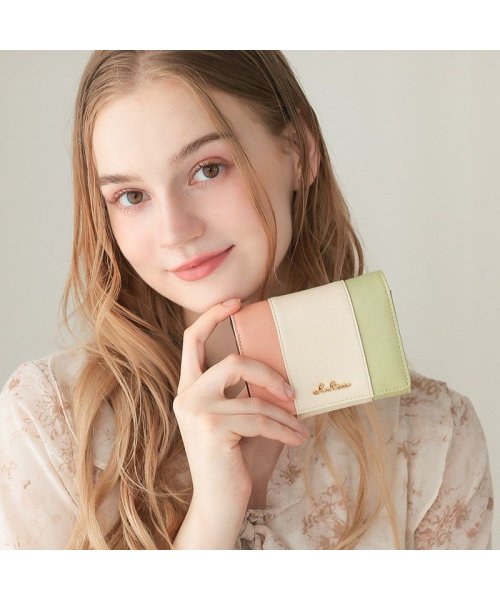 折り財布 レディース Clelia クレリア リベルテシリーズ トリコロール 二つ折り 大容量 コンパクト かわいい おしゃれ ショートウォレット Clelia クレリア Clelia D Fashion 折り財布 レディース Clelia クレリア リベルテシリーズ トリコロール 二つ折り 大容量 コンパクト かわいい おしゃれ ショートウォレット Clelia クレリア Clelia D Fashion