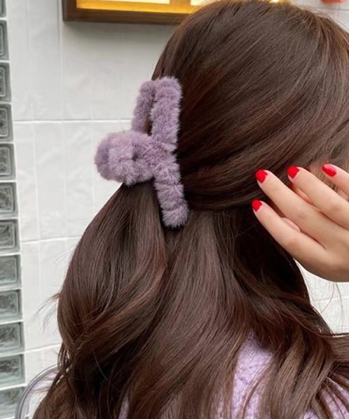♡人気商品♡ピンク ヘアアクセサリー もこもこ バンスクリップ 髪留め 韓国風