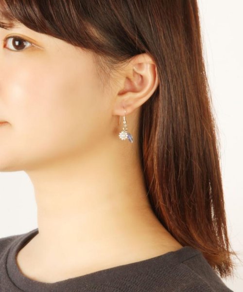 大人可愛いガラスアクセサリー シルバー925 クリスタル 花ガラスピアス ワイスチャーム Wythecharm D Fashion 大人可愛いガラスアクセサリー シルバー925 クリスタル 花ガラスピアス ワイスチャーム Wythecharm D Fashion