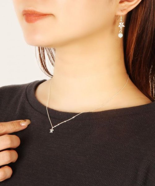 大人可愛いガラスアクセサリー シルバー925 アマゾナイト花ガラスピアス ワイスチャーム Wythecharm D Fashion 大人可愛いガラスアクセサリー シルバー925 アマゾナイト花ガラスピアス ワイスチャーム Wythecharm D Fashion