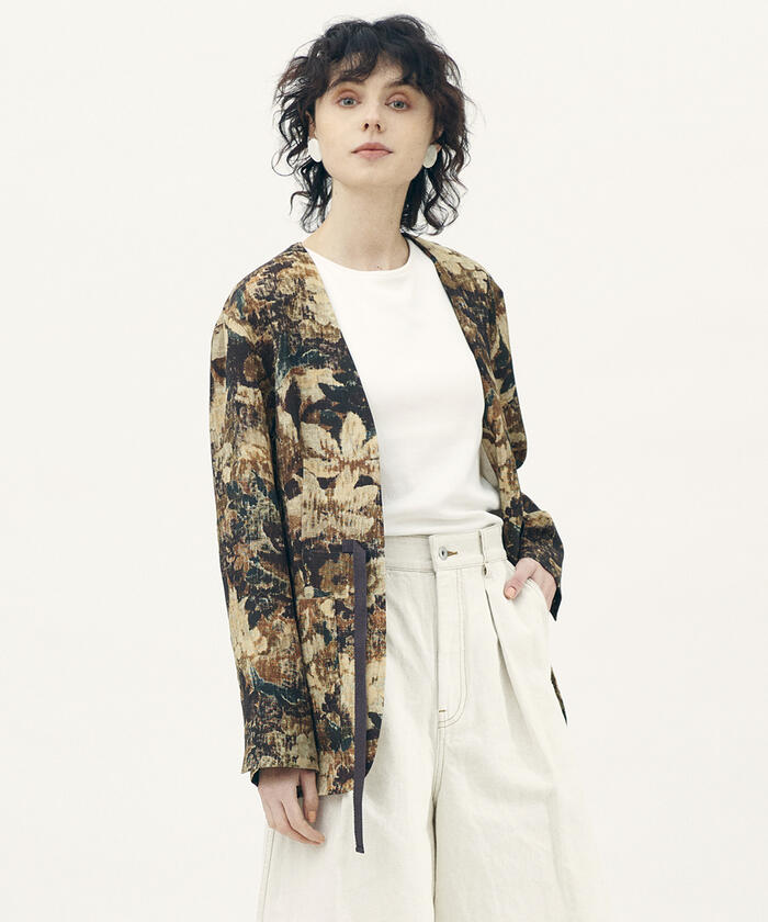 セール 40%OFF】フラワーカモフラージュプリント ノーカラー