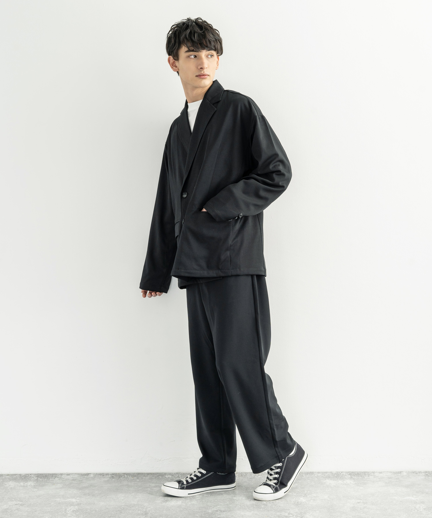 ✨大人気✨　デサント　セットアップ　ナイロンジャケット パンツ　ホワイト　XO 長袖 クロスウェアジャケット ホワイト / ネイビー