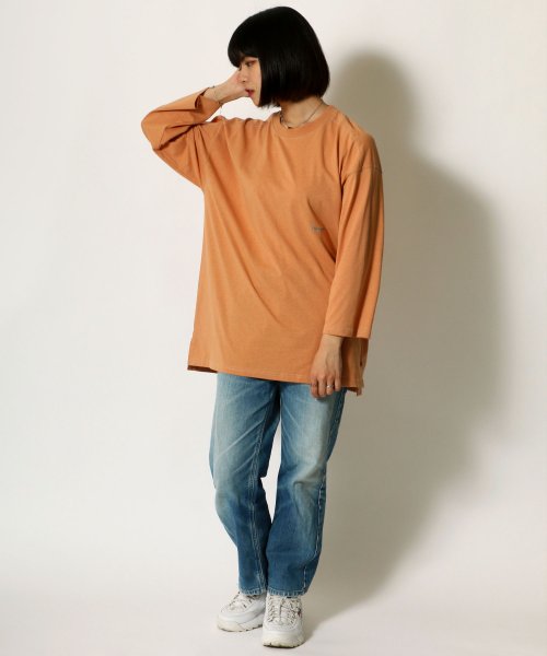 クーポン セール10 Off Salong Hameu Peanuts スヌーピー イラストバックプリント長袖tシャツ Salong Hameu Salong Hameu D Fashion