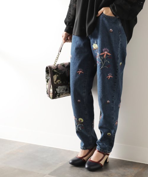 セール10 Off フラワー刺繍デニム オシャレウォーカー Osharewalker D Fashion セール10 Off フラワー刺繍デニム オシャレウォーカー Osharewalker D Fashion