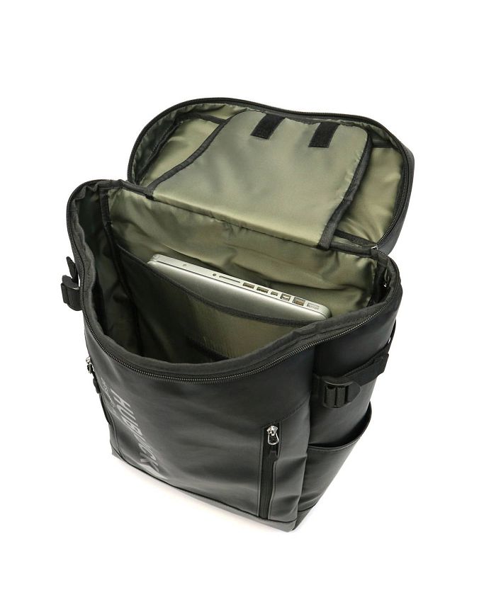 ハートポーチ付きリュック 22L 新品・未使用 ブラック