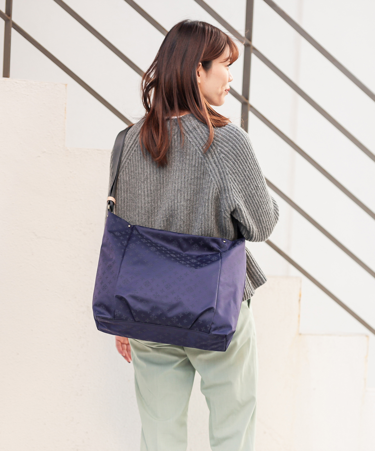未使用品☆russet ラシット ふんわりトートダークパープル 楽天市場】【送料無料】 ラシット ハンドバッグ グレー パープル