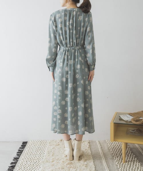 セール 65 Off 配色フラワープリントワンピース アーバンリサーチ Urban Research D Fashion