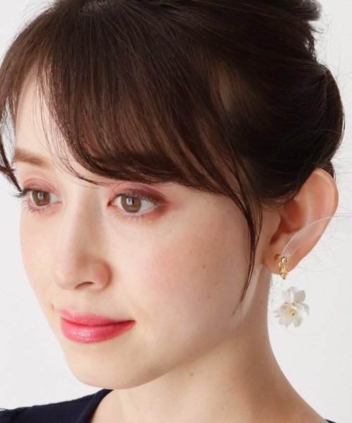セール 30 Off ブーケ造花イヤリング イッツデモ Its Demo D Fashion