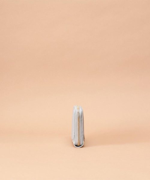 エナメルアクセントバイカラー長財布