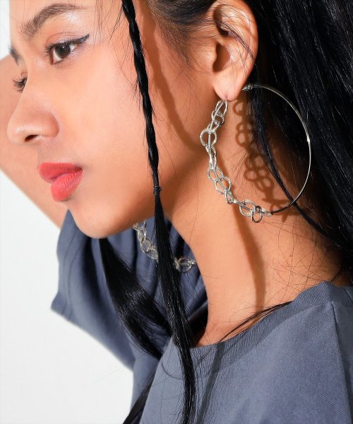 セール チェーンビッグフープピアス アナップ Anap D Fashion セール チェーンビッグフープピアス アナップ Anap D Fashion