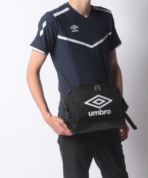 消臭機能付 トレーナーズバッグ アンブロ Umbro D Fashion 消臭機能付 トレーナーズバッグ アンブロ Umbro D Fashion