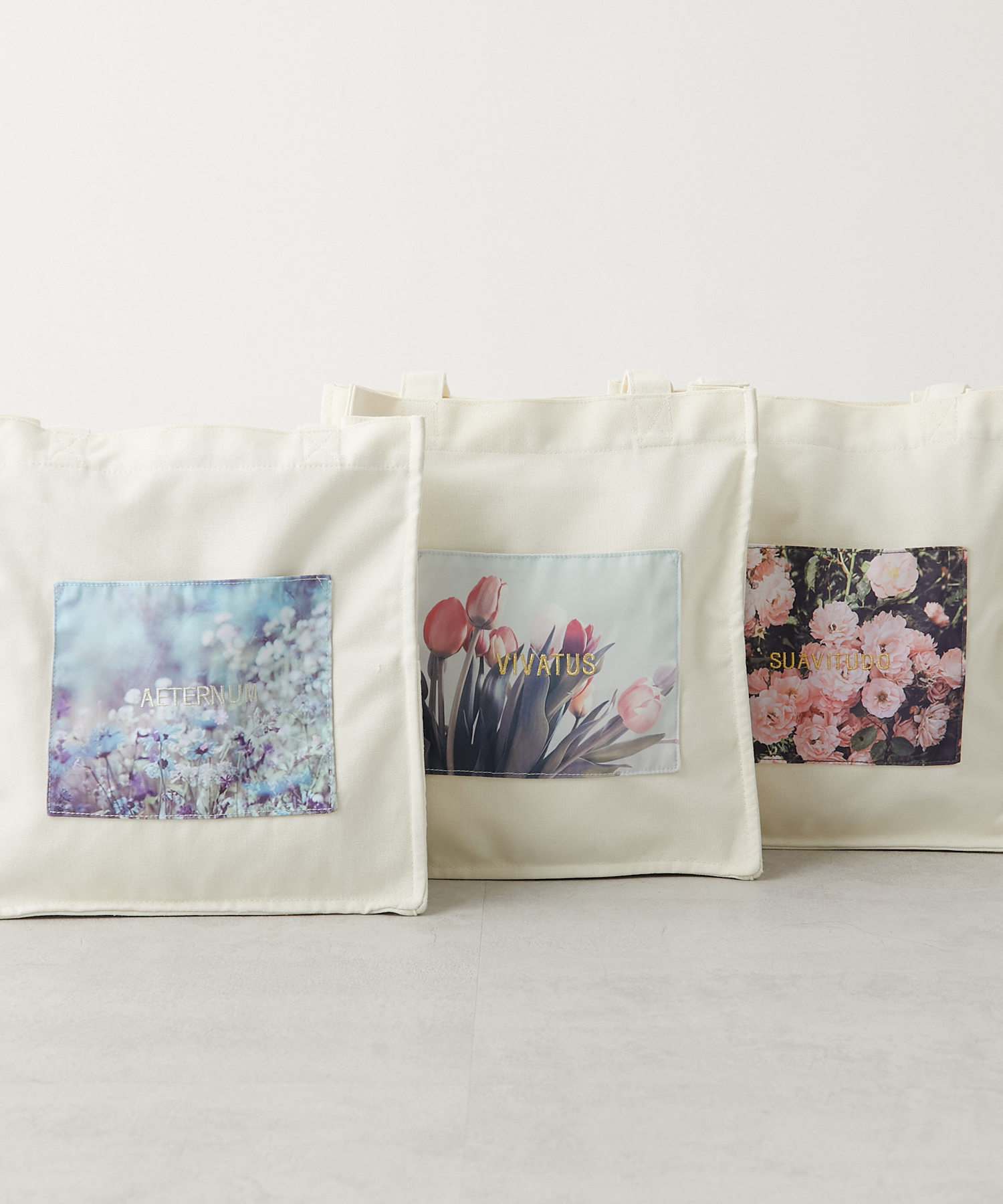 DIOR D-Tulipe クロッシュ帽 トーン刺繍入り 3サイズ展開 DIOR | ディオール シルクトップス トワル ドゥ ジュイ