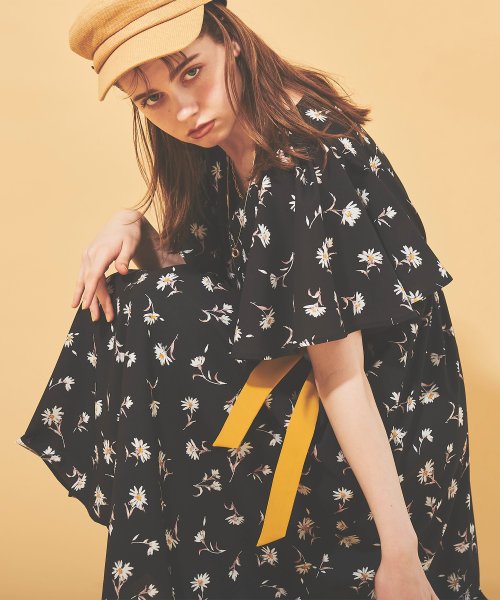 セール 30 Off 別布ベルト付き花柄プリントワンピース トランテアン ソン ドゥ モード 31 Sons De Mode D Fashion
