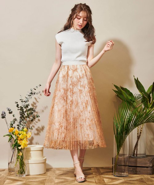 セール60 Off 線描き刺繍スカート ノエラ Noela D Fashion セール60 Off 線描き刺繍スカート ノエラ Noela D Fashion