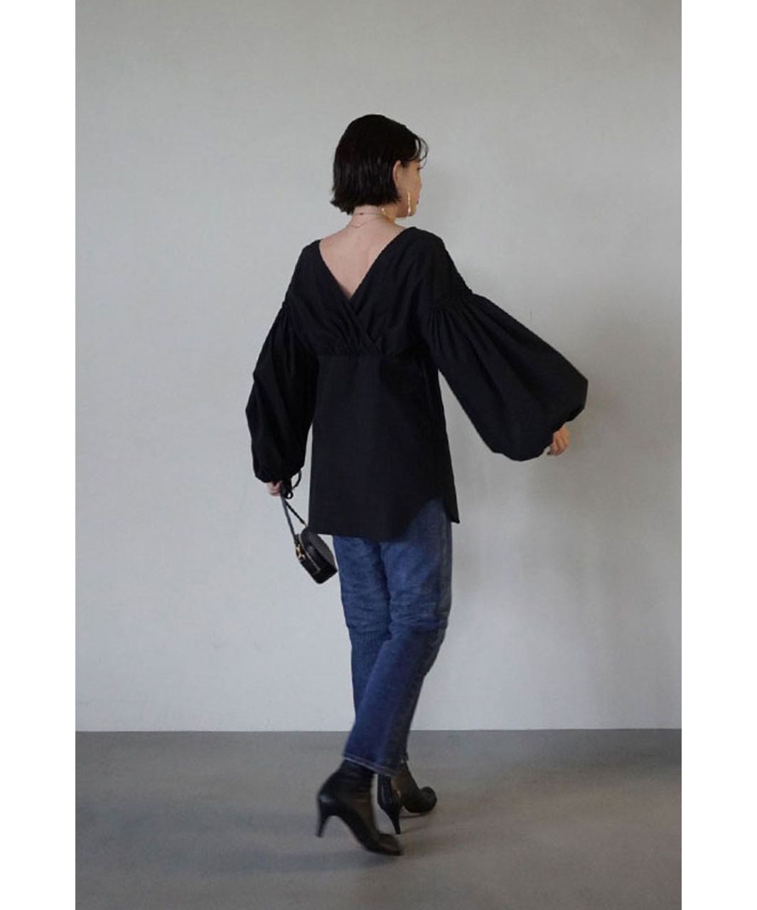 エトレトウキョウ ETRE' TOKYO バックカシュクールブラウス （NAVY） バックカシュクールブラウス(504039656) | エトレトウキョウ