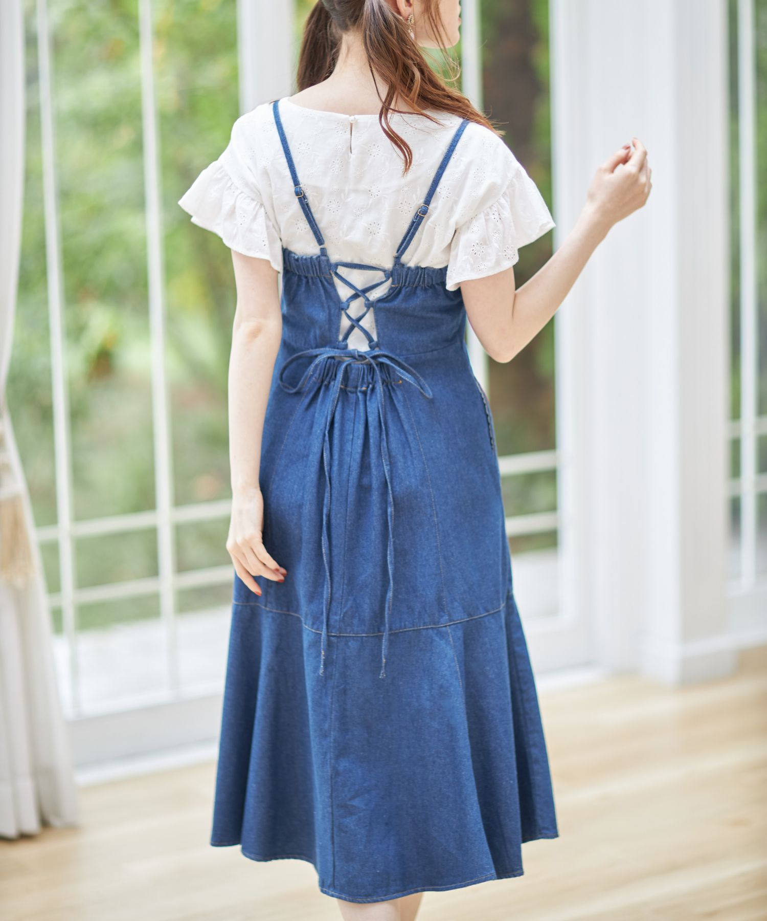 セール 50%OFF】バックレースアップデザインデニムキャミワンピース セール 50%OFF】バックレースアップデザインデニムキャミワンピース