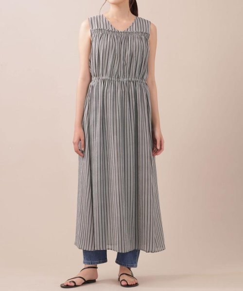 セール 40 Off リップルストライプワンピース ノースリーブ ナノ ユニバース Nano Universe D Fashion セール 40 Off リップルストライプワンピース ノースリーブ ナノ ユニバース Nano Universe D Fashion
