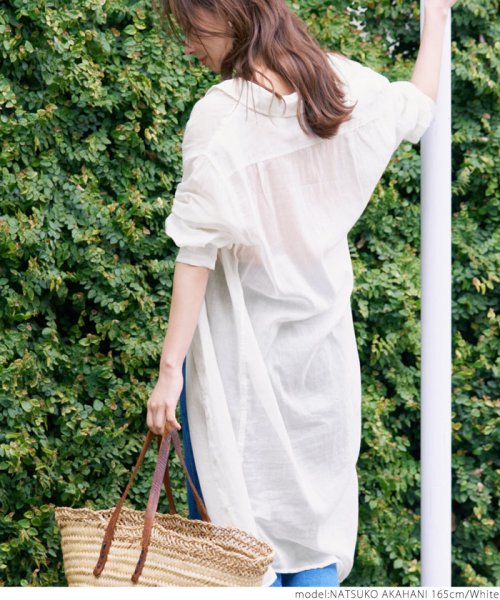 セール 25%OFF】ガーゼ風 シアーロングシャツ(504060536) | コカ(coca) - d fashion セール 25%OFF】ガーゼ風 シアーロングシャツ(504060536) | コカ(coca) - d fashion