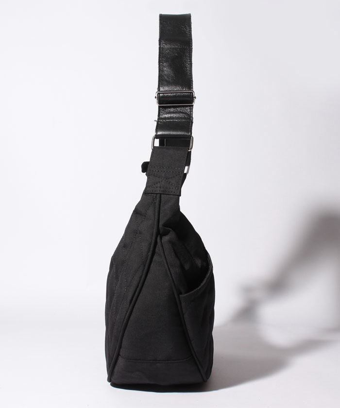 Schott/ショット】バナナ ショルダーバッグ 通勤 通勤 バッグ Schott/ショット】バナナ ショルダーバッグ 通勤 通勤 バッグ