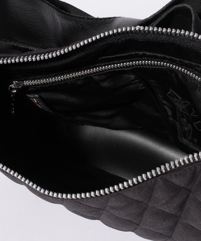 Schott/ショット】バナナ ショルダーバッグ 通勤 通勤 バッグ Schott/ショット】バナナ ショルダーバッグ 通勤 通勤 バッグ