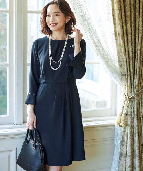 セール60 Off ママスーツ 入学式 スーツ 卒業式 スーツ ベルクロスクルーネックワンピース スーナウーナ Sunauna D Fashion