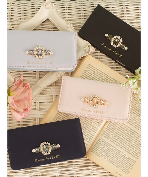 ビジューサテンアイフォン11proケース メゾンドフルール Maison De Fleur D Fashion ビジューサテンアイフォン11proケース メゾンドフルール Maison De Fleur D Fashion
