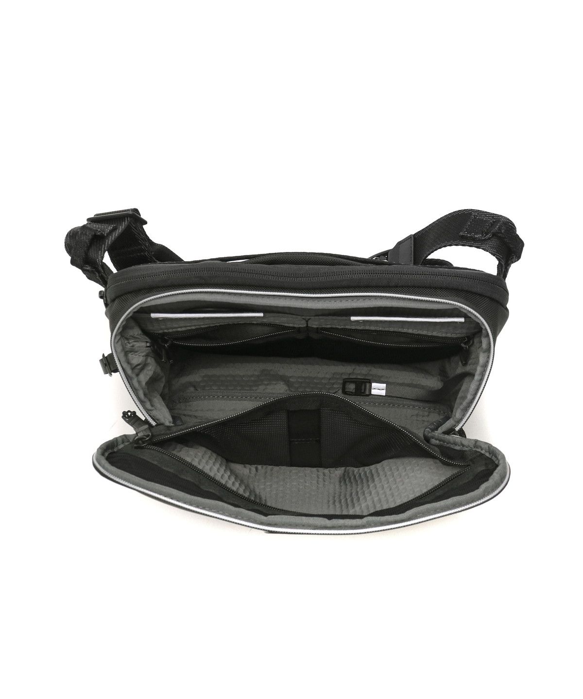 トゥミ TUMI 【日本正規品】トゥミ ボディバッグ TUMI ワン トゥミ TUMI 【日本正規品】トゥミ ボディバッグ TUMI ワン