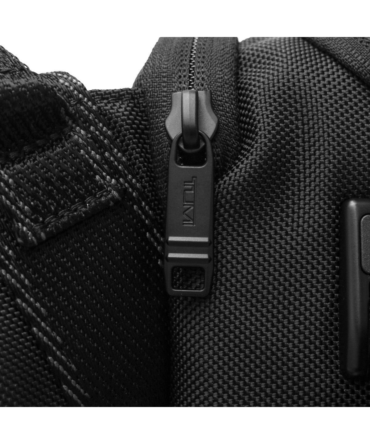 トゥミ TUMI 【日本正規品】トゥミ ボディバッグ TUMI ワン
