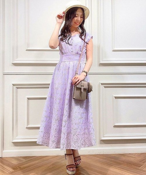 セール 50 Off クロシェ柄刺繍ワンピース ノエラ Noela D Fashion セール 50 Off クロシェ柄刺繍ワンピース ノエラ Noela D Fashion