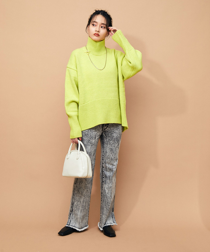 ADAM ET ROPE'（アダムエロペ）の「【WEB限定】タートルバックスリットニットプルオーバー（ニット/セーター）」 - WEAR