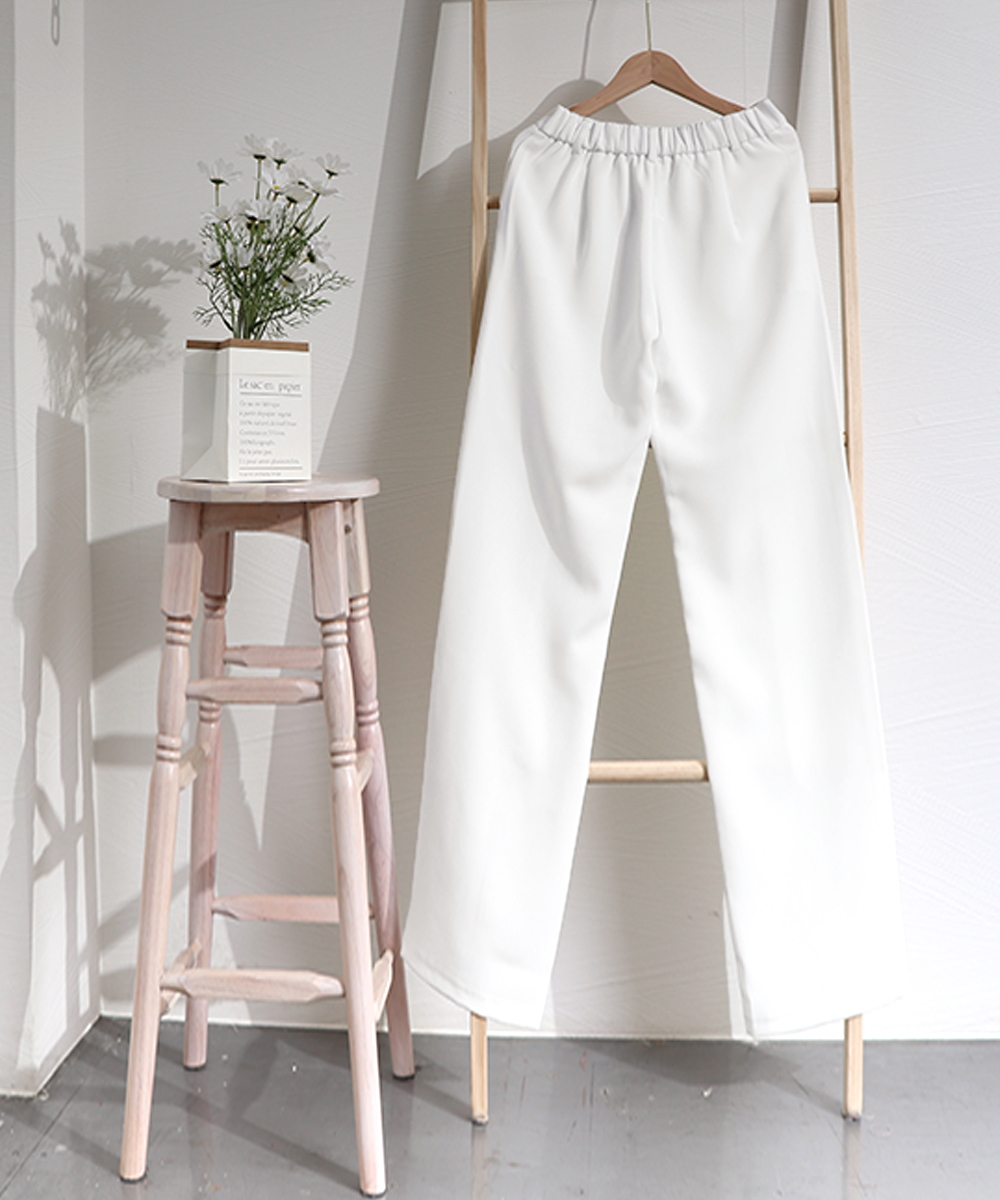 新品タグ付き　パンツ 後ろスリット＆パール センタープレス セール】センタープレスパンツ スリットパンツ(504161362