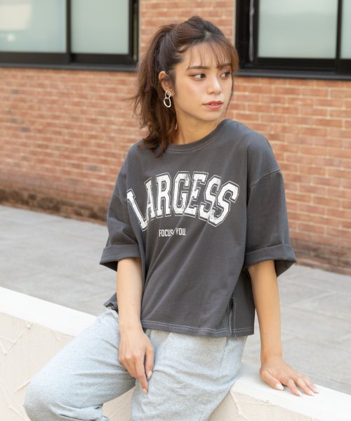 配色ステッチカレッジロゴtシャツ ゆったり 半袖 スリット プリント ビッグtシャツ 春 夏 アドティエ Ad Thie D Fashion 配色ステッチカレッジロゴtシャツ ゆったり 半袖 スリット プリント ビッグtシャツ 春 夏 アドティエ Ad Thie D Fashion