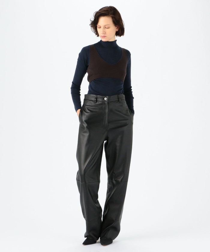 セール 60%OFF】ソフトシープレザー セミワイドストレートパンツ
