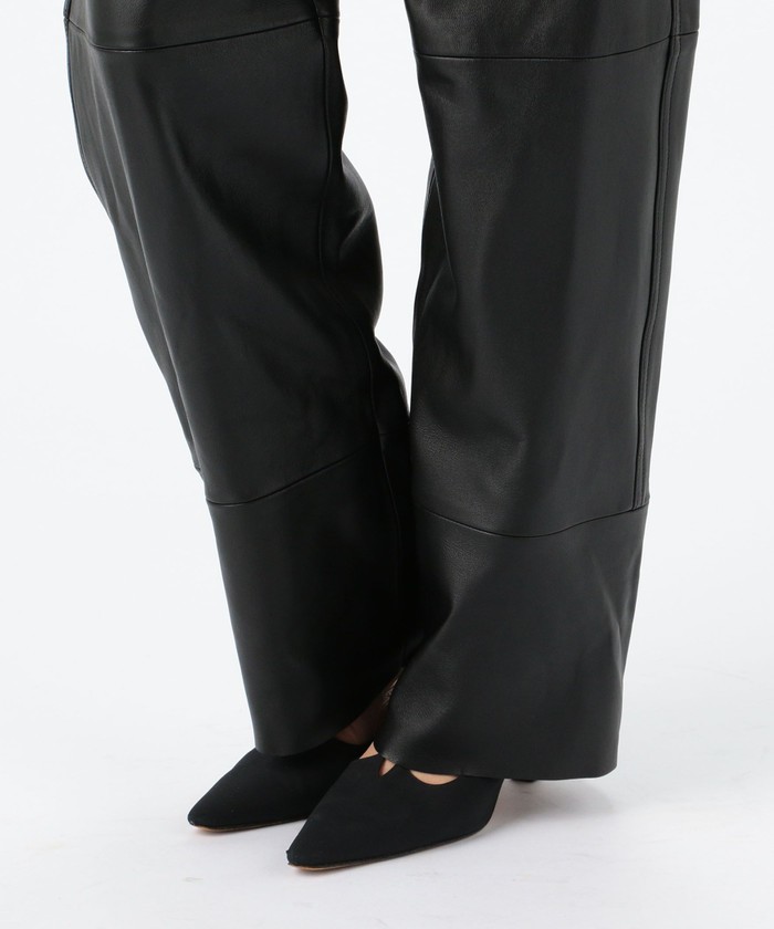 セール 60%OFF】ソフトシープレザー セミワイドストレートパンツ