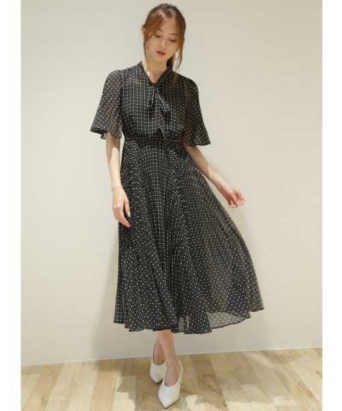 セール 50 Off バリエーションプリーツワンピース セルフォード Celford D Fashion