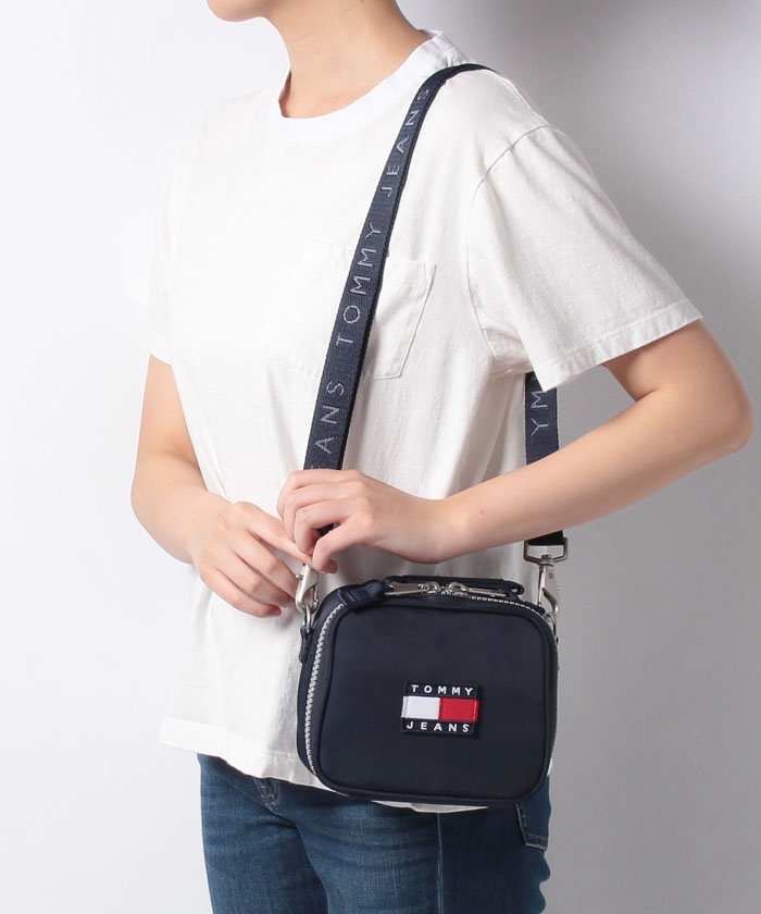セール】トミージーンズ TOMMY JEANS ロゴバッジミニショルダー