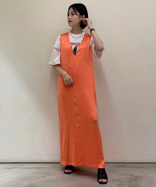 Caban ポリエステルサテン Vネックロングワンピース Caban Caban D Fashion