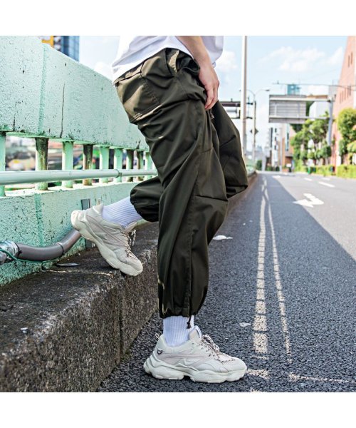 Cavaria ナチュラルストレッチスノーパンツ カーゴパンツ メンズ ゆったり 太め ワイド 大きいサイズ ミリタリーパンツ スノーパンツ ストレッチ 黒 白 キャバリア Cavaria D Fashion