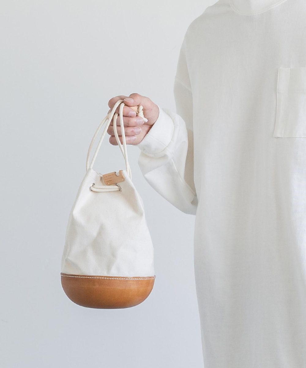 巾着バッグ ミニポーチ メンズ レディース 日本製 本革 シンプル