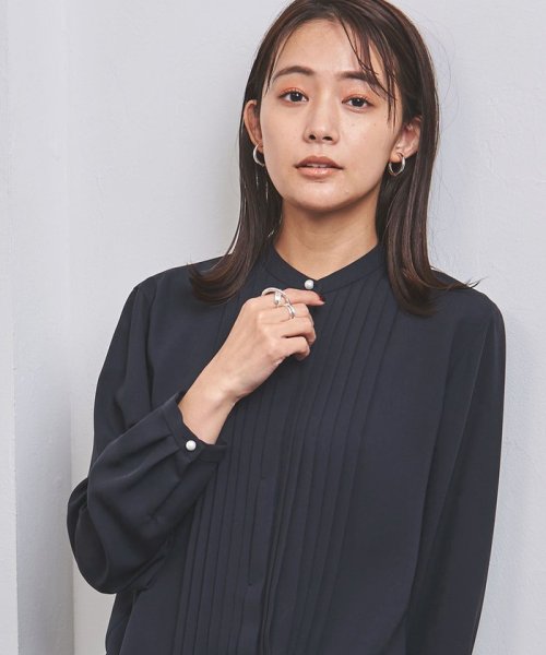 ＜UNITED ARROWS＞PL/BTN タック ブラウス B †