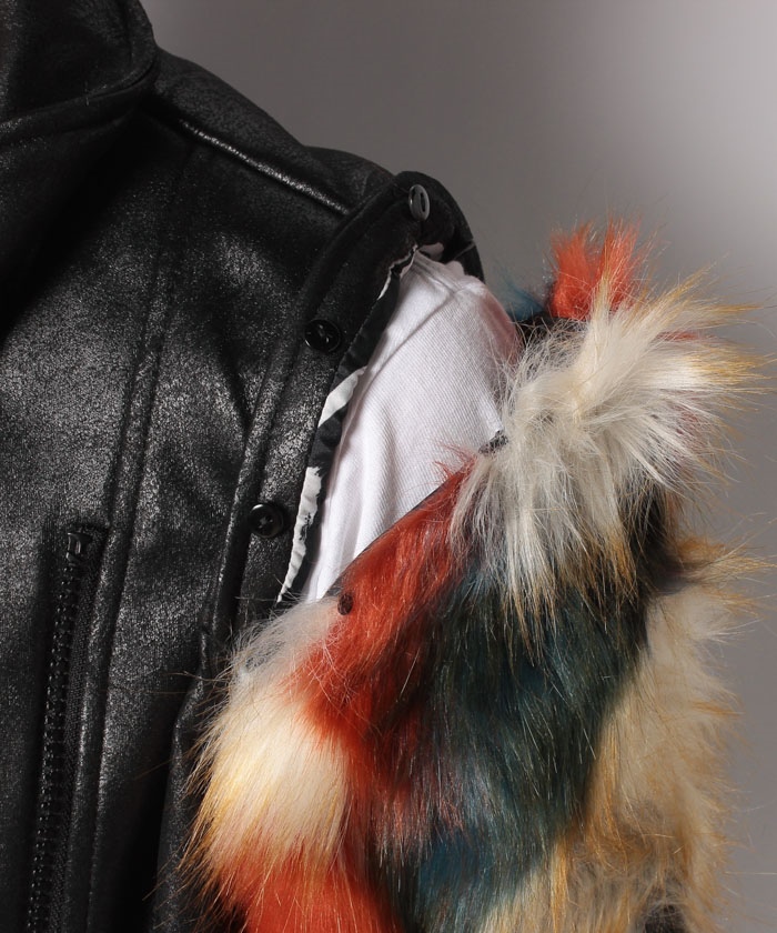 Desigual ファー付きレザージャケット 新品未使用 ファー袖取り外しOK デシグアル Desigual カラフルなファースリーブのスエード風