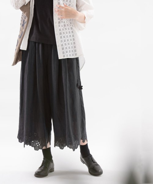 リネンカットワーク刺繍クロップドワイドPT