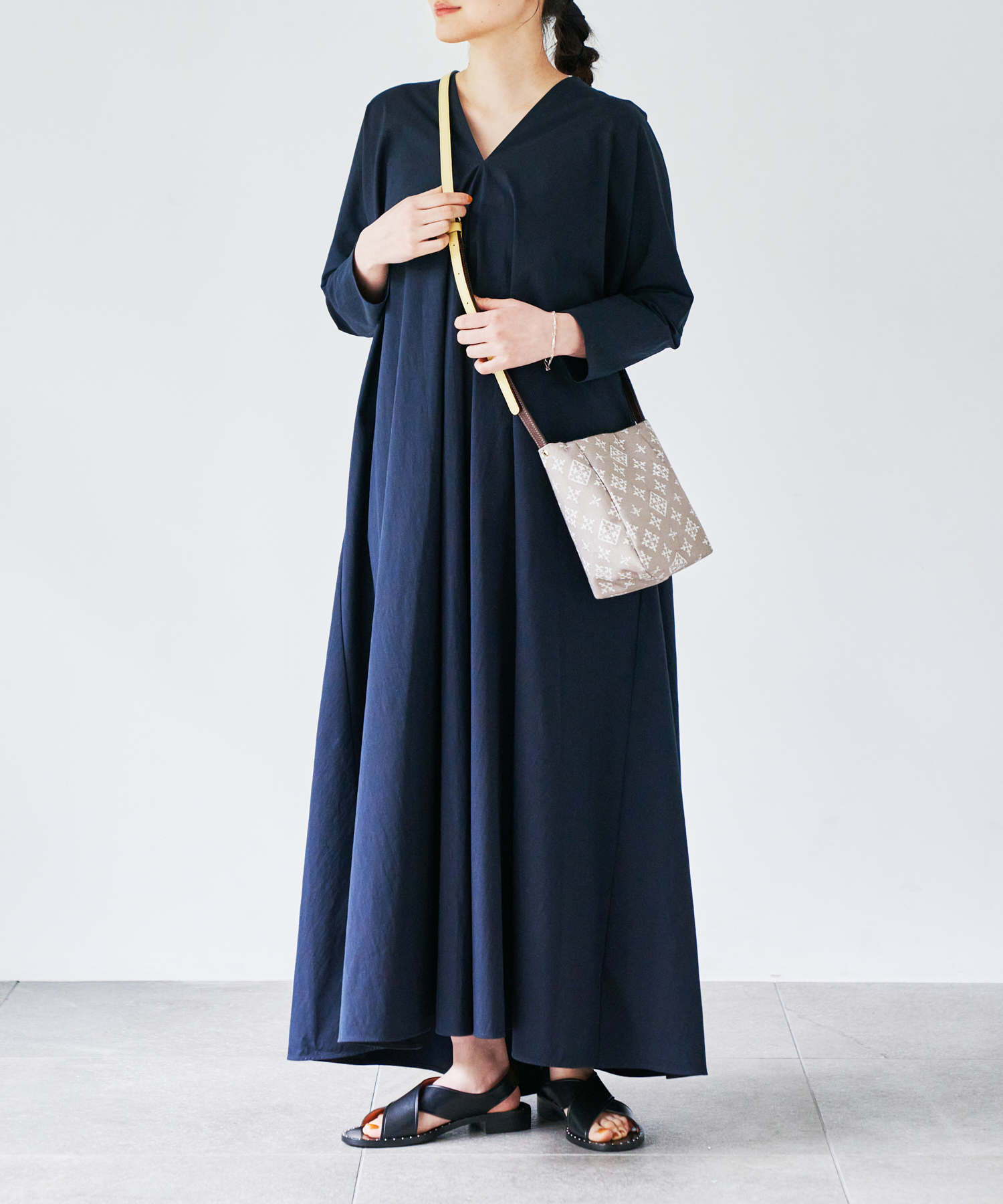 極美品✨新定番のコットンジャガード❗️　ラシット　アシンメトリー　ボディーバッグ Cotton Jacquard Collection｜russet (ラシット)｜パル公式通販