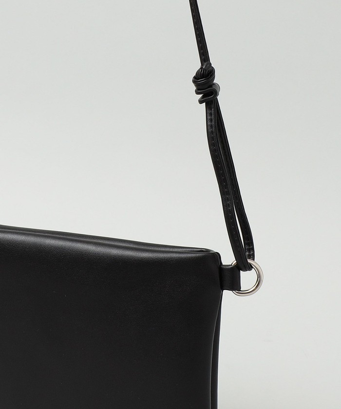WEB限定】SHIPS: 〈防水レザー〉ADVANCED LEATHER サコッシュ WEB限定】SHIPS: 〈防水レザー〉ADVANCED LEATHER サコッシュ