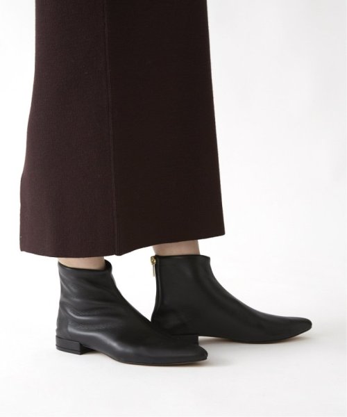 GRISE レザーポインテッドソフトショートブーツ◆